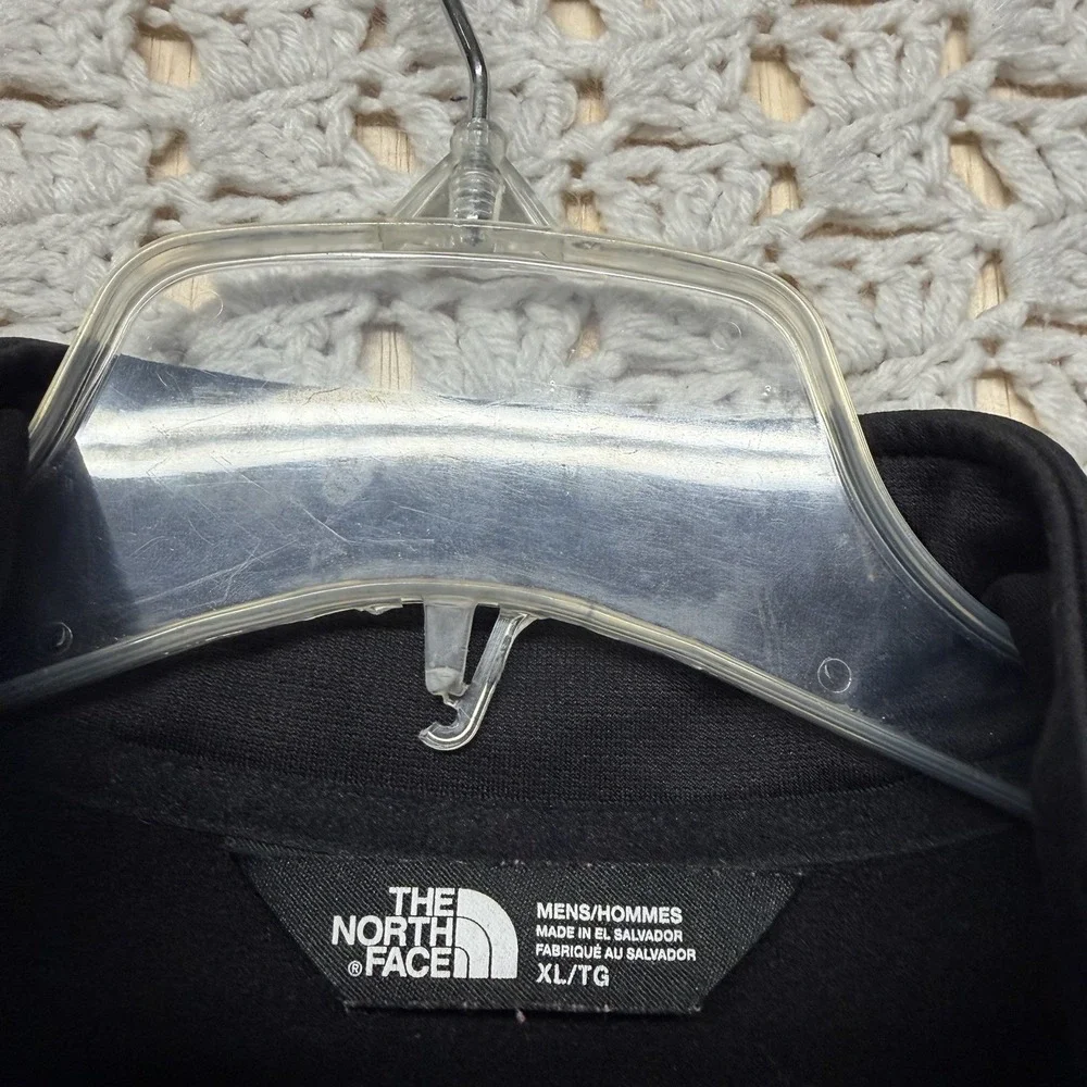 The North Face 1/4 Zip  Mens Jacket Size XL Black Blue Zipper Pullover Logo